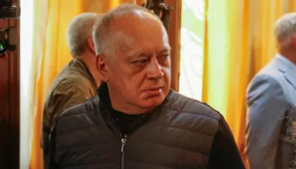 “Bashkëpuno me zv.Presidenten ose të pret fati i Maduros”, SHBA kërcënon ministrin e brendshëm të Venezuelës. Reuters: Rodríguez-it i kanë gjetur pasuritë e fshehura në Katar