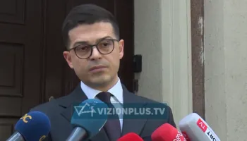 “Bashkitë të jenë në gatishmëri”, Vengu: Përkeqsimi i kushteve atmosferike mund të shkaktojë përmbytje