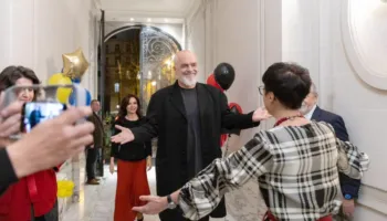 BE ndëshkon sërish Shqipërinë, pas bujqësisë pezullohen fondet për axhendën dixhitale, shkak afera korruptive dhe…