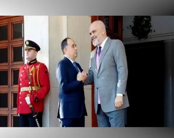 Begaj dekreton Paqen Fiskale, ligjit të kritikuar nga ndërkombëtarët