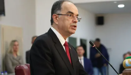 Begaj mesazh deputetëve me rinisjen e Kuvendit: S’kemi kohë për të humbur, as energji për të shpërdoruar!