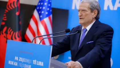 ‘Belinda ka genin terrorist, nuk shkon ajo kurban’, Berisha : Rama, gati t’i ‘shkrijë’ plumb në vesh Ballukut nëse…