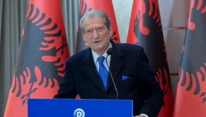 Berisha: Don Agaçio i tha mikut të vet, ‘opozitën e kemi siç e duam ne’!