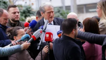 Berisha: Edi Rama ka ndërruar emrin në Endri Kajsiu dhe po e pranon se do të ketë fatin e Maduros!