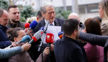 Berisha: Edi Rama ka ndërruar emrin në Endri Kajsiu dhe po e pranon se do të ketë fatin e Maduros!