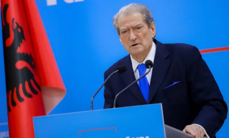 Berisha flet një ditë para protestës së opozitës: Qytetarët nesër i japin leksion Qeverisë, Rama të rrijë në zyrë nëse është burrë