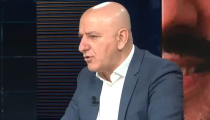 “Berisha gënjeshtra demokratëve”/ Bejko: Ka frikë se i lënë sheshin bosh! Rama 3-4 hapa para në ‘lojën politike’