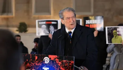 Berisha mesazh Ramës: Një pushtet i paligjshëm nuk tolerohet! Rrëzohet dhe vetëm rrëzohet