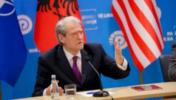 Berisha: Narko-diktatori nuk e heq Lubinë sepse në dosjen e saj, në tre rreshta, dy janë për Edi Ramën