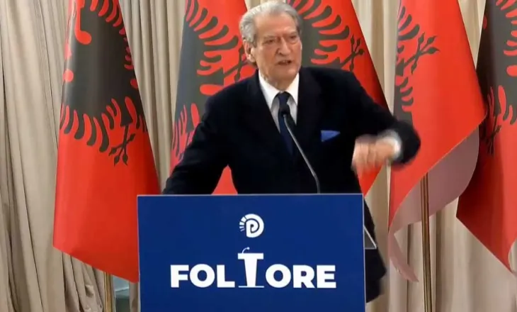 Berisha në “Foltore”-n e kuvendit të qytetarëve dhe deputeteve në Kombinat