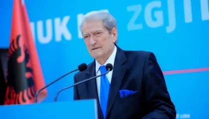 Berisha: Protesta dhe vetëm protesta! Kjo është protestë e ndërgjegjes kombëtare kundër vjedhjeve të pasurisë së shqiptarëve