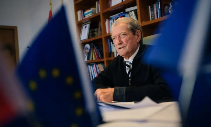 Berisha: Rama është i trembur sepse dosja Balluku dhe dosja e AKSHI-t janë dosjet e tij