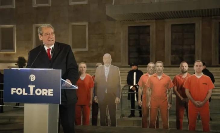 Berisha: Ramaduro i Venezuelës doli sot para gjyqit! Rrëzimi i diktatorëve është respekti më i madh për ligjin ndërkombëtar