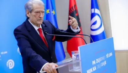 Berisha: Skandali i AKSHI-t po kundërmon në Europë! Rama ka përgjuar dhe kontrolluar edhe të huajt në Shqipëri