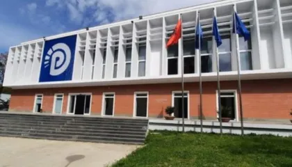 Berisha takohet me aleatët në selinë blu, Qori, Shehaj dhe Lapaj nuk i bashkohen