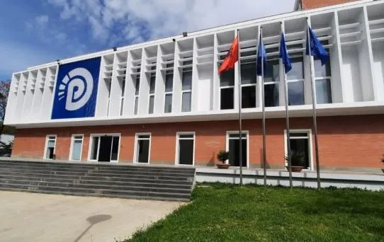 Berisha takohet me aleatët në selinë blu, Qori, Shehaj dhe Lapaj nuk i bashkohen