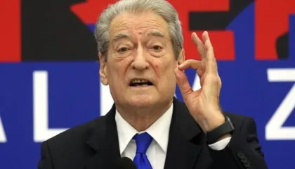 Berisha, thirrje ndërkombëtarëve: Futeni Edi Ramën në listën e zezë