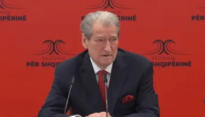 Berisha, thirrje ndërkombëtarëve: Futeni Shqipërinë në listën e zezë. Jemi po aq të rrezikshëm sa Kolumbia