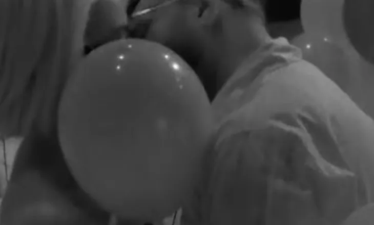 “Big Brother Vip Kosova”/ Dolce dhe Limi shkëmbejnë puthjen e parë