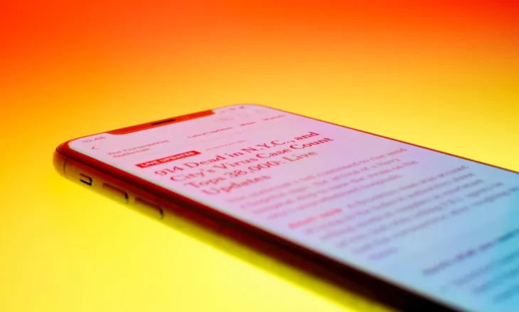 BIRN: Dhjetëra faqe mashtruese në Maqedoninë e Veriut targetojnë lexuesit shqiptarë