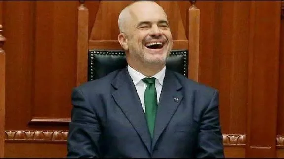 BIRN: Si po fitojnë kohë socialistët për të shtyrë vendimmarrjen për Ballukun në janar