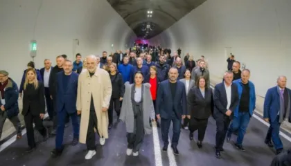 BIRN: U inaugurua për fushatë pa kolaudim, tuneli i Murrizit ngre pikëpyetje për sigurinë