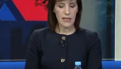 ‘Blackberry, iphone dhe Samsung të Berberit zbuluan zv/kryeministren dhe Becin’,Lala: Abazi lidhje nepotike me Ballukun