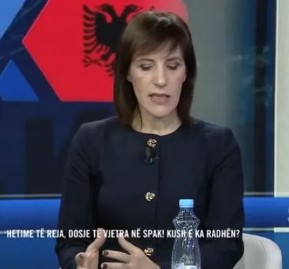 ‘Blackberry, iphone dhe Samsung të Berberit zbuluan zv/kryeministren dhe Becin’,Lala: Abazi lidhje nepotike me Ballukun