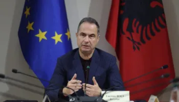 Boçi: PS votoi kundër thirrjes së mësuesve të penalizuar në Komisionin e Edukimit