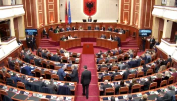 “Bordi i Paqes” kalon në Parlament, palët janë dakort në parim, por debatojnë për procedurën