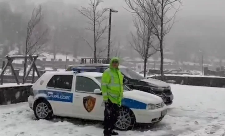 Borë dhe ngricë në rrugë, policia apel drejtuesve të mjeteve: Tregoni kujdes!