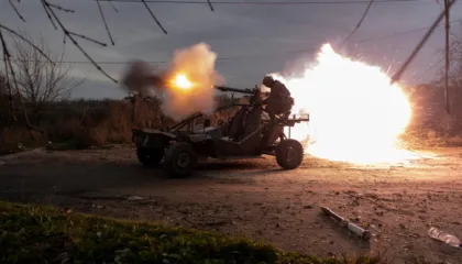 Bota në prag të Luftës së Tretë? Diplomati Bimo: Retorika bërthamore e liderve botërorë po e çon situatën drejt…