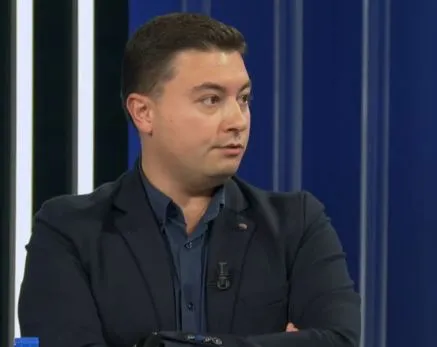 ‘Bota në tranzicion, ekuilibrat globalë po riformatohen’/ Kedhi: Pa Trump, Perëndimi do të ishte zhytur më thellë…