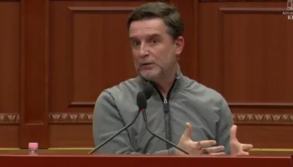 Braçe propozon amendamentin: Burg për ata që u shesin duhan të miturve