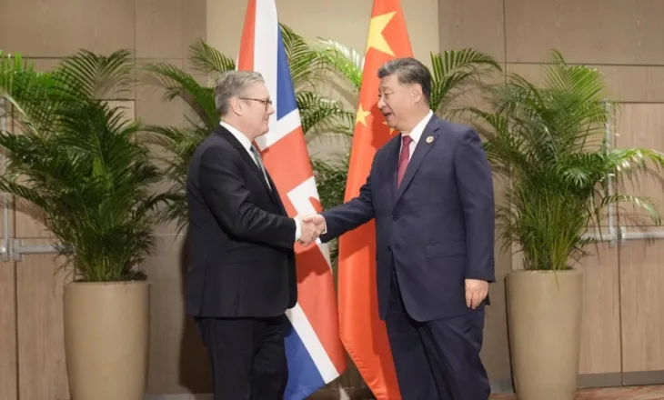 Britania afrohet me Kinën, Starmer vizitë në Pekin: I pari vjen  interesi kombëtar