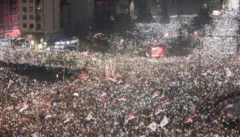 Brukseli i bën sërish thirrje Serbisë të hetojë pretendimet për përdorimin e ‘topit zanor’