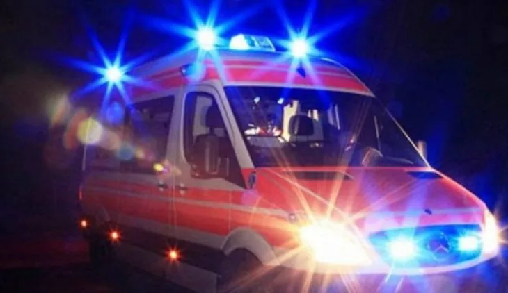 Bulqizë/ Ambulanca përplaset me një automjet, pacienti dërgohet drejt Tiranës