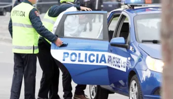 Burg për parkim dysh, avokati: Ndryshimet në Kodin Penal duhet të diskutohen, qytetarët duhet të informohen