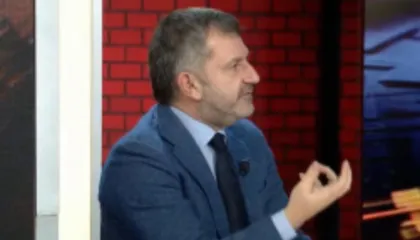 Bushati: ‘Smart City’ nuk është vetëm korrupsion, por rrezik për sigurinë dhe privatësinë e qytetarëve