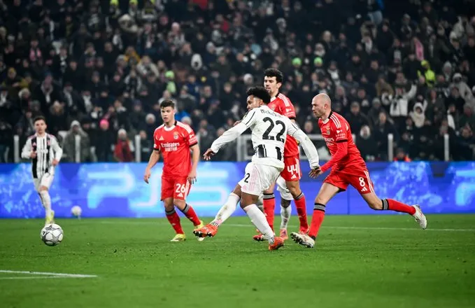 Champions/ Dominim absolut i skuadrave angleze, 5 skuadra në ‘Top 8’