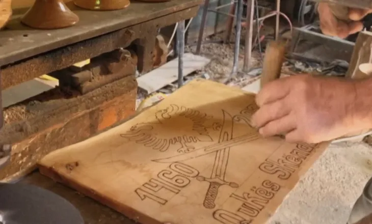 “Cigania” qindravjeçare, instrumenti muzikor që ruhet ende me fanatizëm në Librazhd