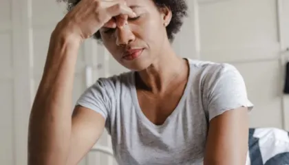 Cilat janë shenjat kryesore të kortizolit të lartë që duhet t’i dëgjojmë para se të jetë vonë?