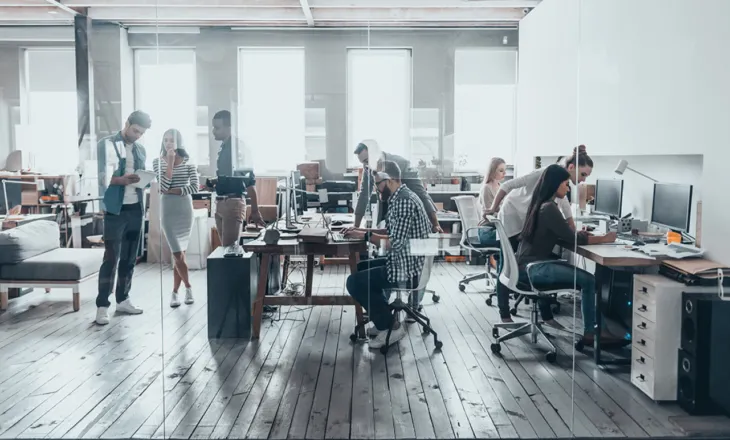 “Cilin koleg dëshironi të pushoni nga puna?”, pyetsori i një kompanie në Itali shkakton reagime