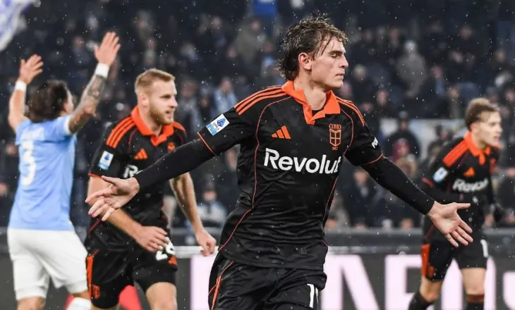 Como i nxjerr Lazios inatin e humbjes me Milanin, Nico Paz spektakolar. Skuadra e Fabregas tani kërcënon Juventusin në renditje (VIDEO)