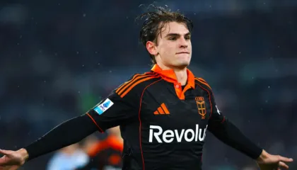 Como “thyen” Lazio-n, ekipi i Fabresgas rikthehet te fitorja, presion ndaj Juventusit