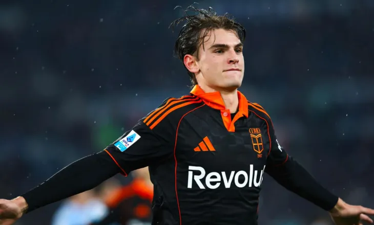 Como “thyen” Lazio-n, ekipi i Fabresgas rikthehet te fitorja, presion ndaj Juventusit