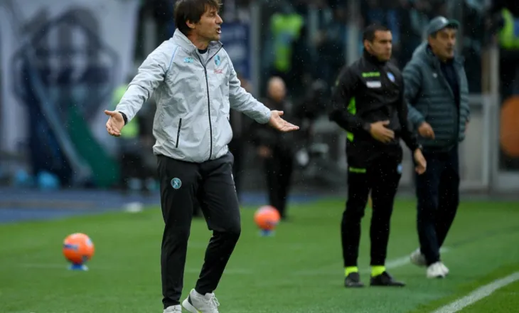 Conte e bën “sefte” me Sarrin, vjen fitorja e parë, por humbet Neres (VIDEO)