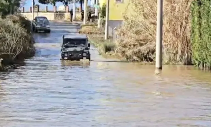 Dalja nga shtrati e lumit Erzen bllokon rrugën në Sukth, forcat e ushtrisë nisen për të evakuar banorët