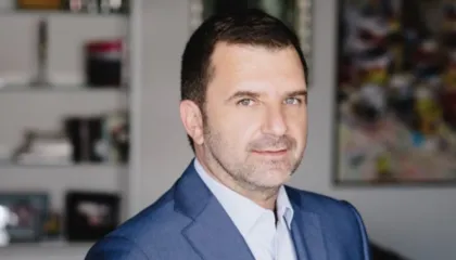 Debati me Fevziun/ Andi Bushati thumbon Ramën