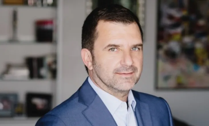 Debati me Fevziun/ Andi Bushati thumbon Ramën